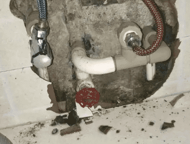 岚皋卫生间漏水维修公司专业为您介绍下岚皋查漏水的服务流程是怎么样的。首先需求找专业的师傅走效